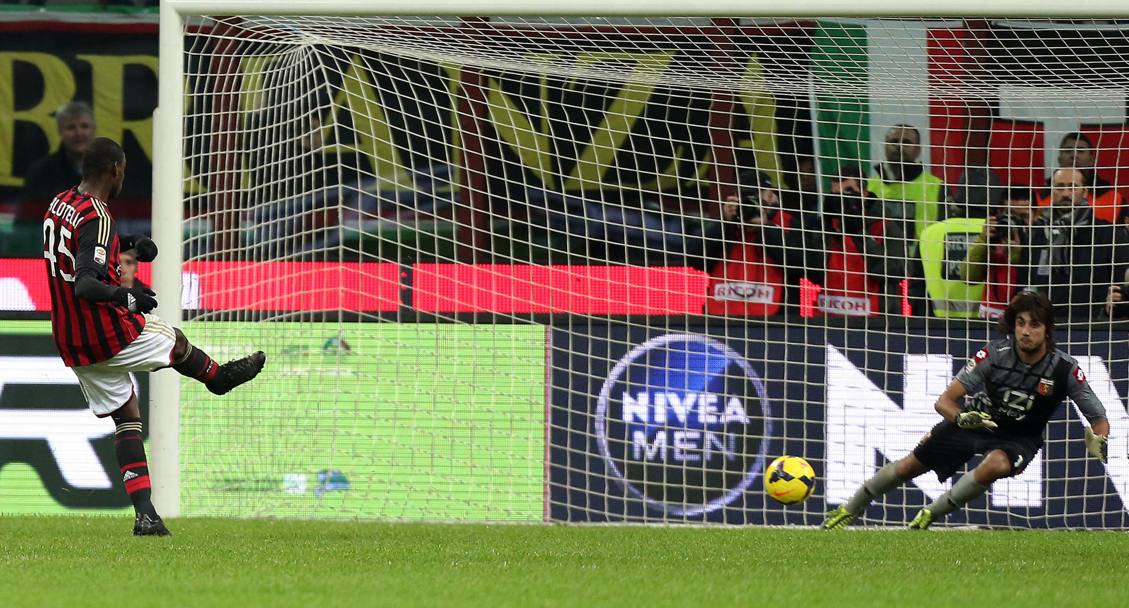 Il 23 novembre Balotelli sbaglia un altro rigore, contro il Genoa: stavolta a pararlo è Perin. Ansa